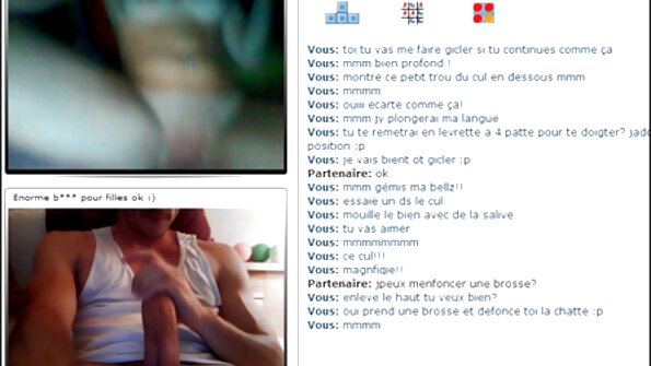 En stor rumpa bimbo har kul med två män i en trekant