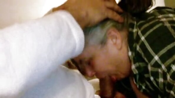 Alkohol gjorde sitt jobb och fick unga kvinnor att sova tillsammans