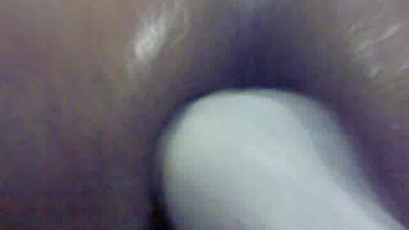 Blondin hottie blir knullad på gjutning soffan intrview