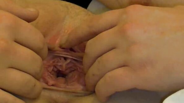 Vackra unga Ariana Marie får den stora kuk hon längtar efter