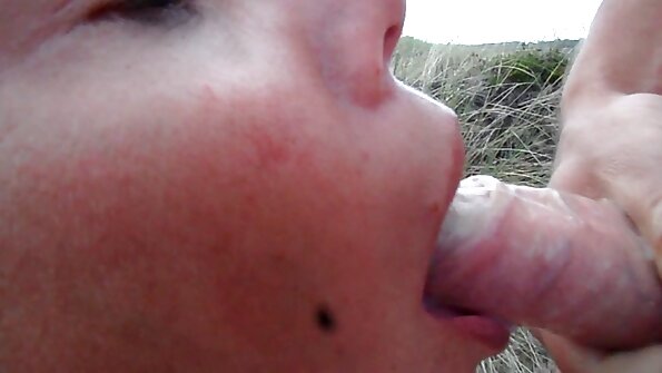 Chick har kommit till den rika pojken för att bli knullad eftersom hans kuk är stor