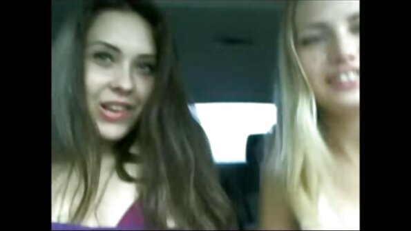 Kycklingar byter sexleksak i sina bakre hål mot en riktig BBC