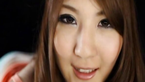 En stor kuk tar hand om en het puma med en vältränad kropp idag