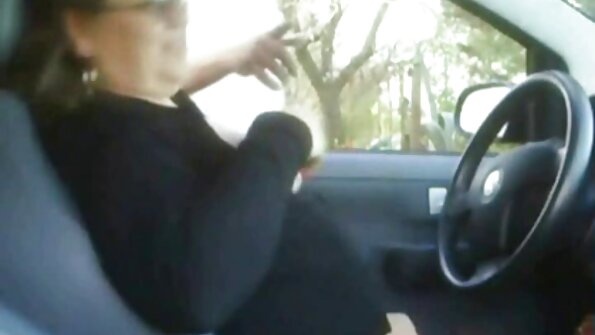 Stora titty blonda damer rider kukar av män samtidigt