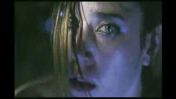 Ett härligt utbyte av muntliga nöjen mellan två söta damer