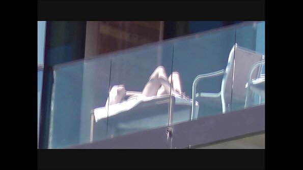 Big booty chick blir hans jävla leksak för långt kuksex