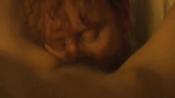 Asiatisk ballerina har äntligen möjlighet att njuta av pussyfuck