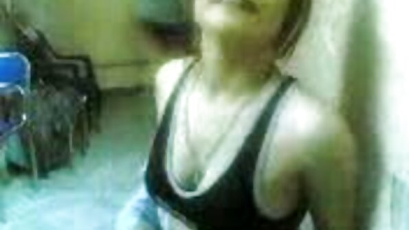 Skallig kille knullar så bra att blond tonåring förlåter sitt fusk