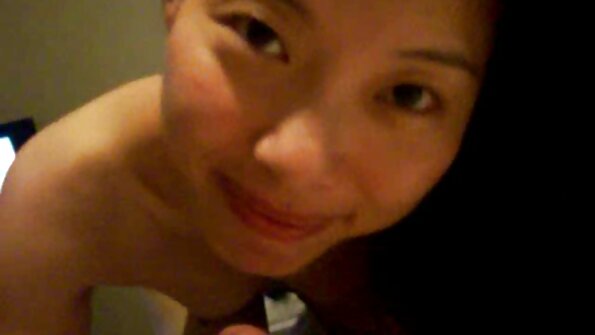 Blondin har hennes fitta förstörd av sin svarta älskare när hon rider honom