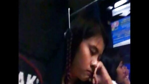 En het blond slampa får sin fitta krossad av sin ivriga älskare