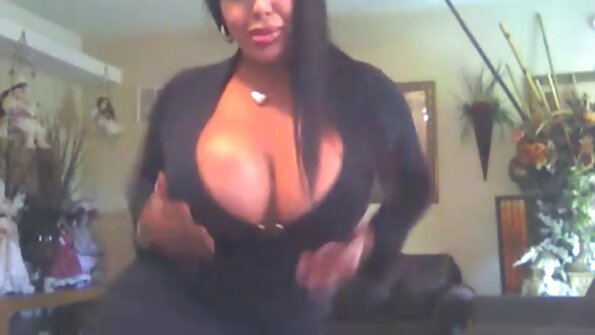 Stor oljad byte babe Kimmy Olsen knullade i hennes våta snatch