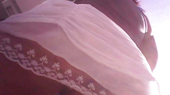 Brother Love naglar orientalisk styvdotter Ember Snow före fest